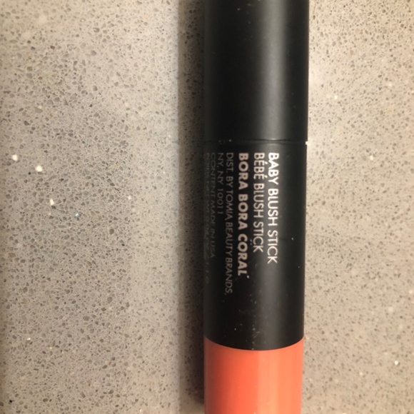 Hikari Colour pop plus more makeup - Picture 12 of 12
